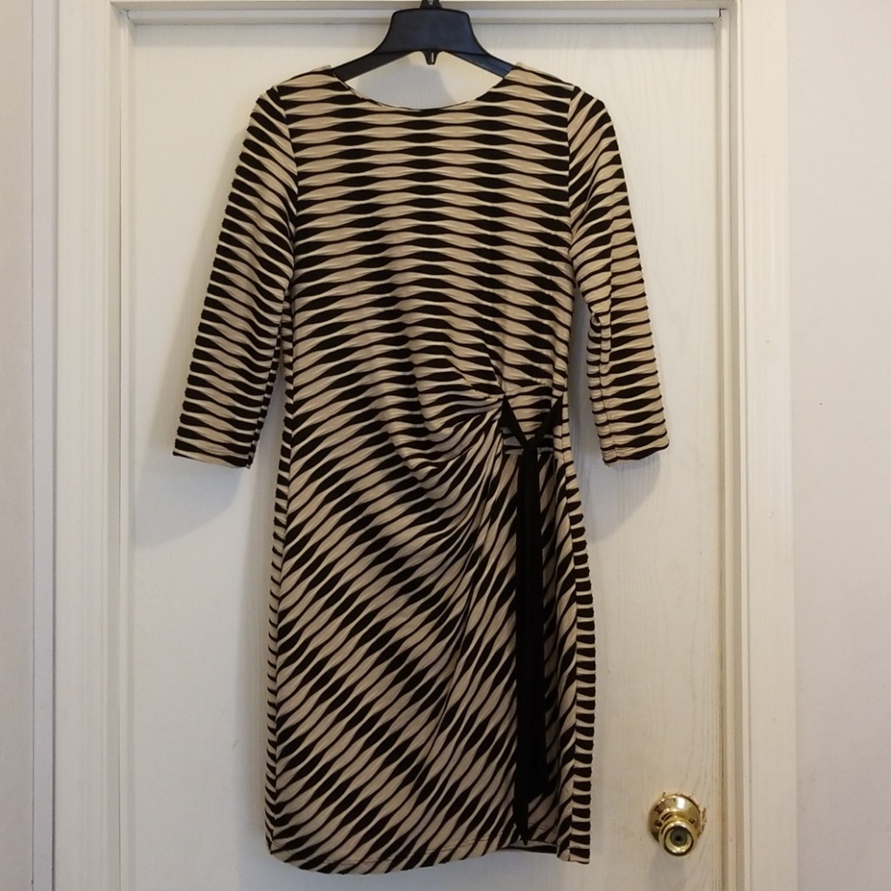 Women's Black and Tan Striped Dess Size 10